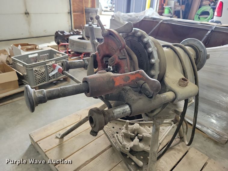 image for item LC9871 Rigid 300 thread cutter/tap and die