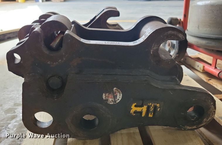 image for item LC9872 (2) WB mechanical quick attach brackets