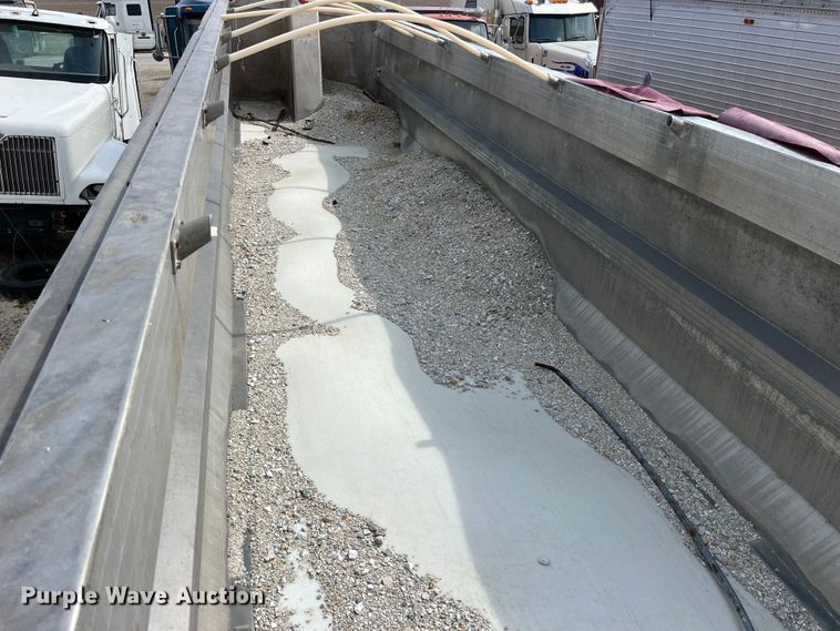 image for item LD9312 2001 Vantage T-91-SS end dump trailer