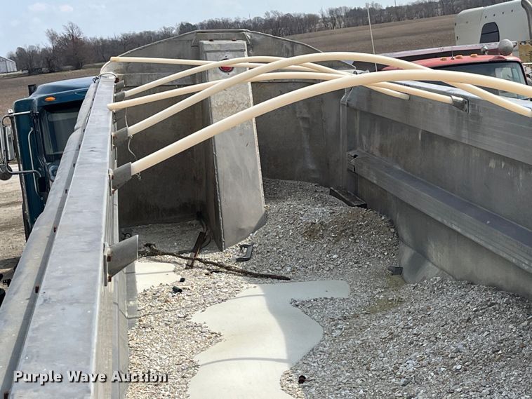 image for item LD9312 2001 Vantage T-91-SS end dump trailer