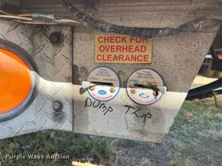 image for item LD9319 2003 Vantage T-91-SS end dump trailer