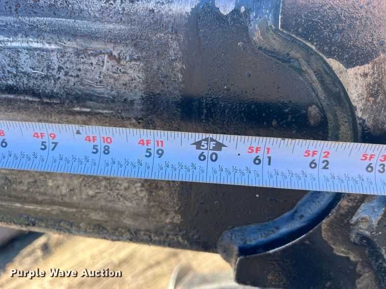 image for item LD9974 2013 Kenworth T800 grapple crane truck