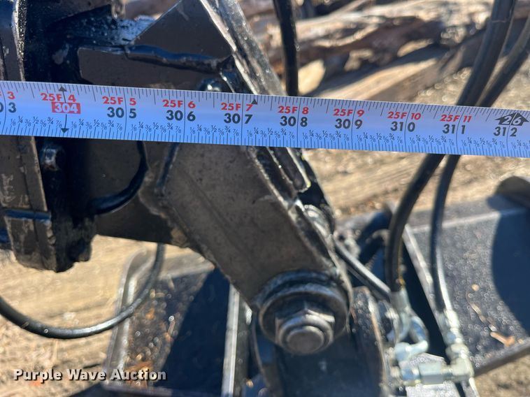 image for item LD9974 2013 Kenworth T800 grapple crane truck