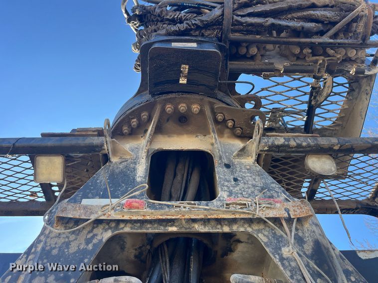 image for item LD9974 2013 Kenworth T800 grapple crane truck