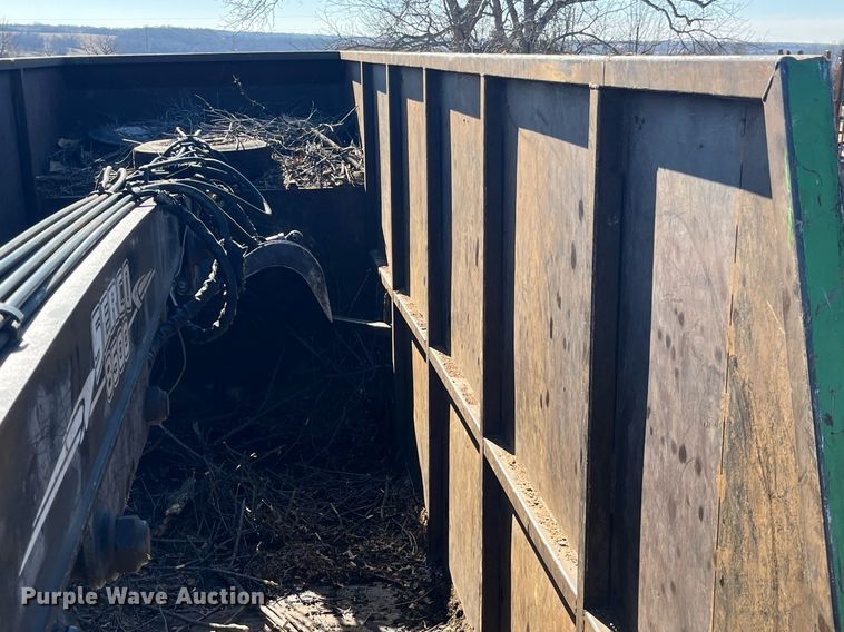 image for item LD9974 2013 Kenworth T800 grapple crane truck