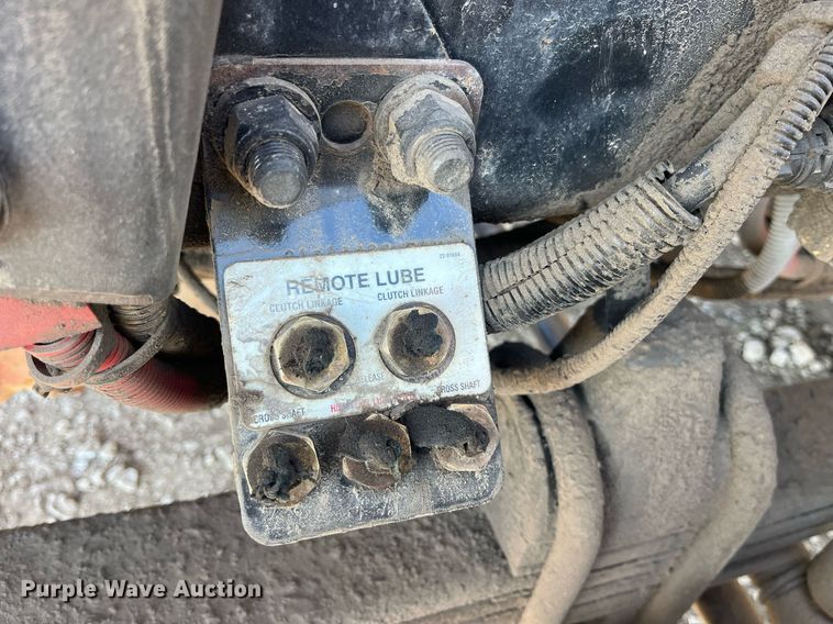 image for item LD9974 2013 Kenworth T800 grapple crane truck