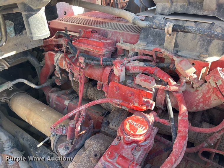 image for item LD9974 2013 Kenworth T800 grapple crane truck