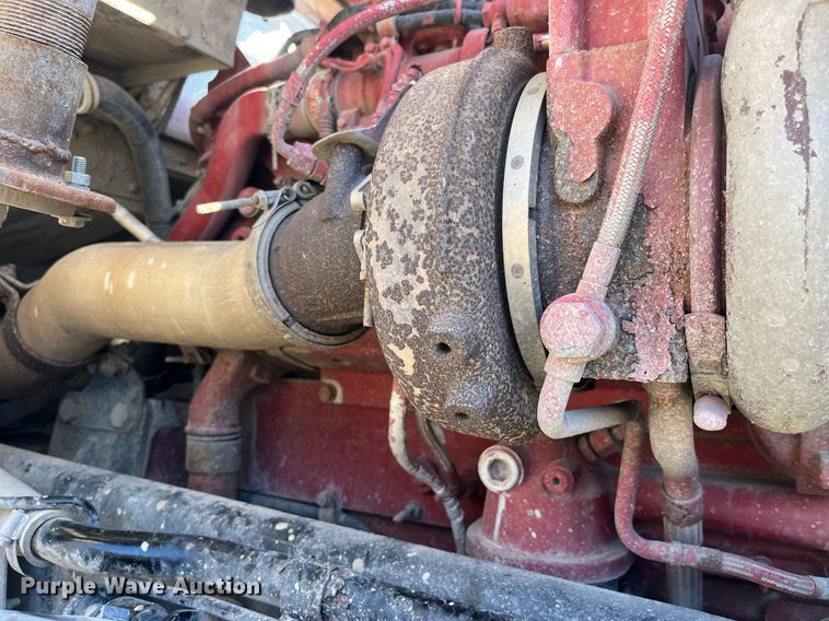 image for item LD9974 2013 Kenworth T800 grapple crane truck