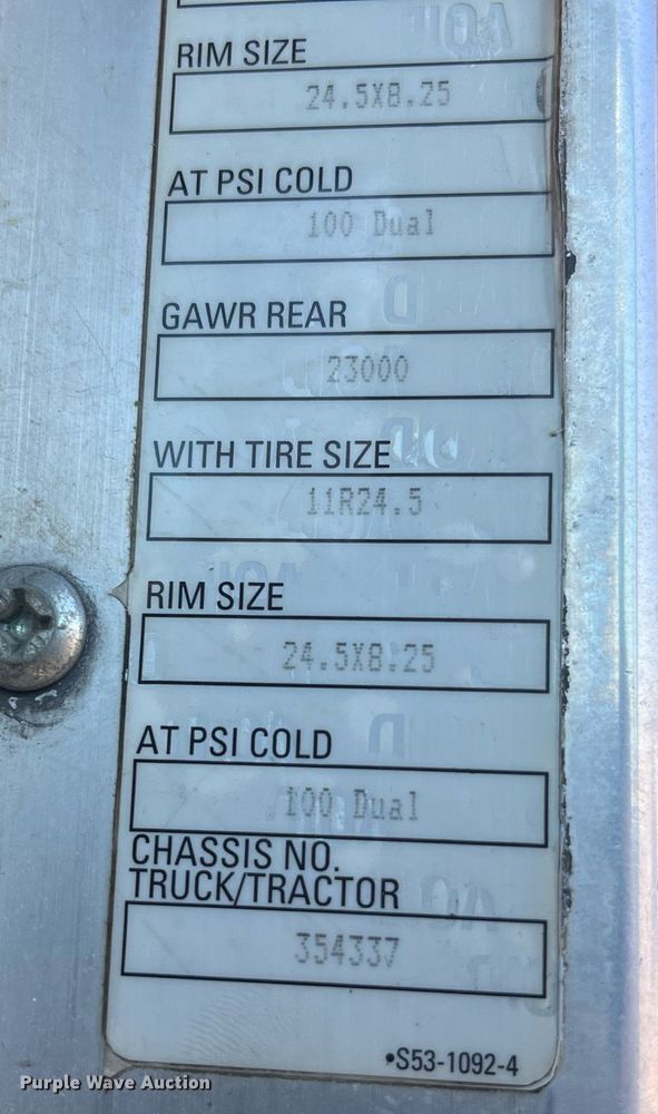 image for item LD9974 2013 Kenworth T800 grapple crane truck