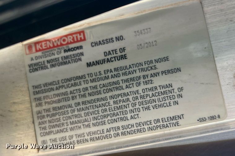 image for item LD9974 2013 Kenworth T800 grapple crane truck