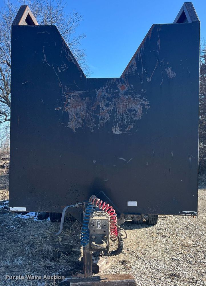 image for item LD9975 2009 Shop built debris trailer