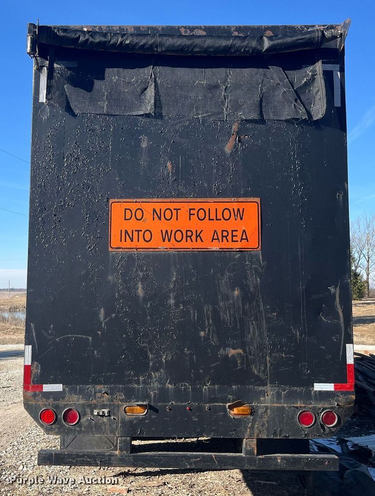 image for item LD9975 2009 Shop built debris trailer