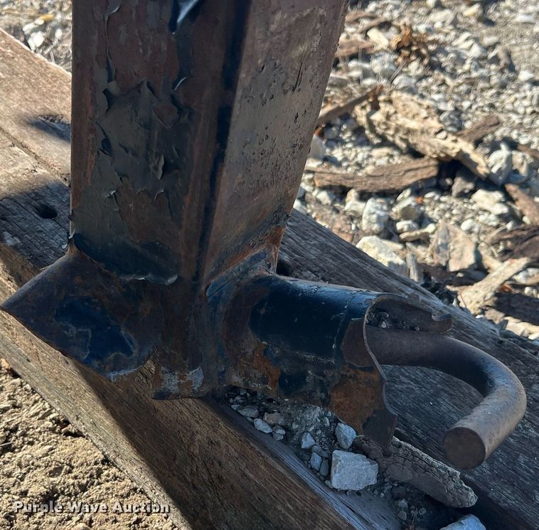 image for item LD9975 2009 Shop built debris trailer