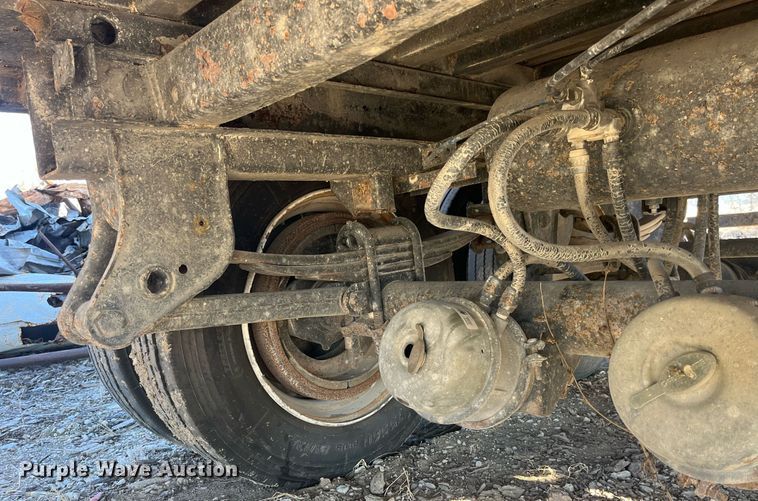 image for item LD9975 2009 Shop built debris trailer