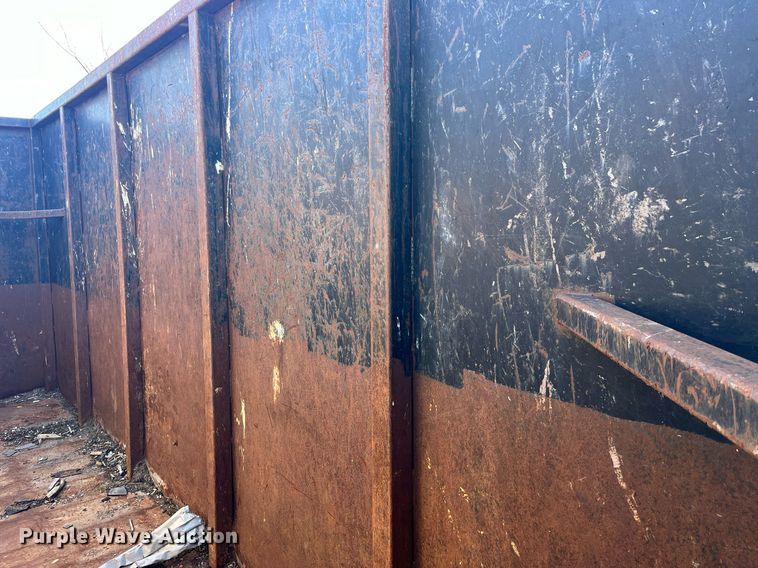 image for item LD9975 2009 Shop built debris trailer