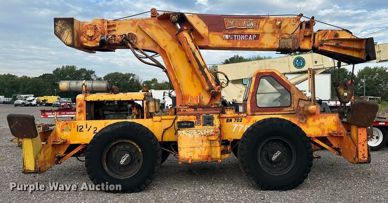 image for item LV9031 Pettibone 25RS crane