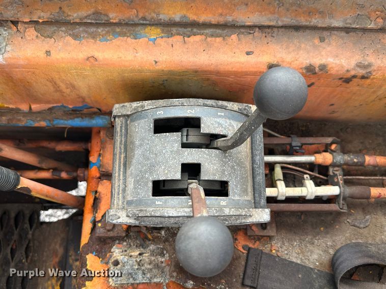 image for item LV9031 Pettibone 25RS crane