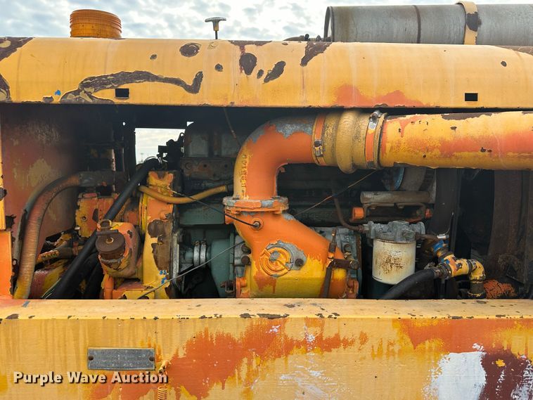 image for item LV9031 Pettibone 25RS crane