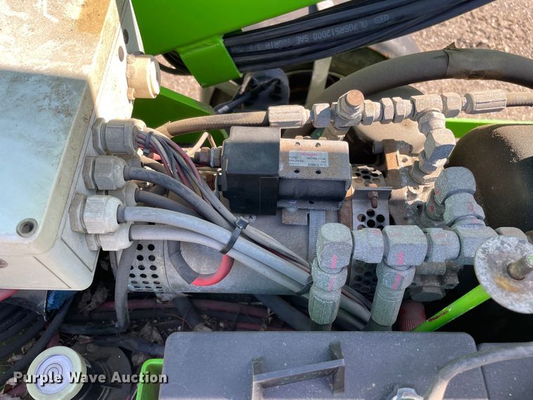 image for item LW9014 2014 Nifty Lift  TM34TGE boom lift