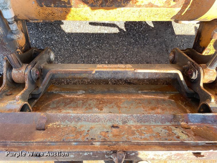 image for item LW9016 2011 Case SV185 skid steer loader