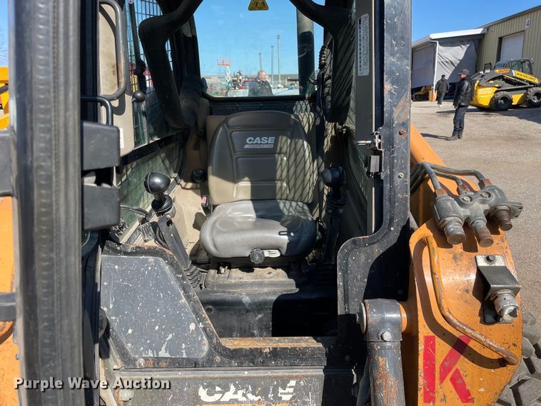 image for item LW9016 2011 Case SV185 skid steer loader