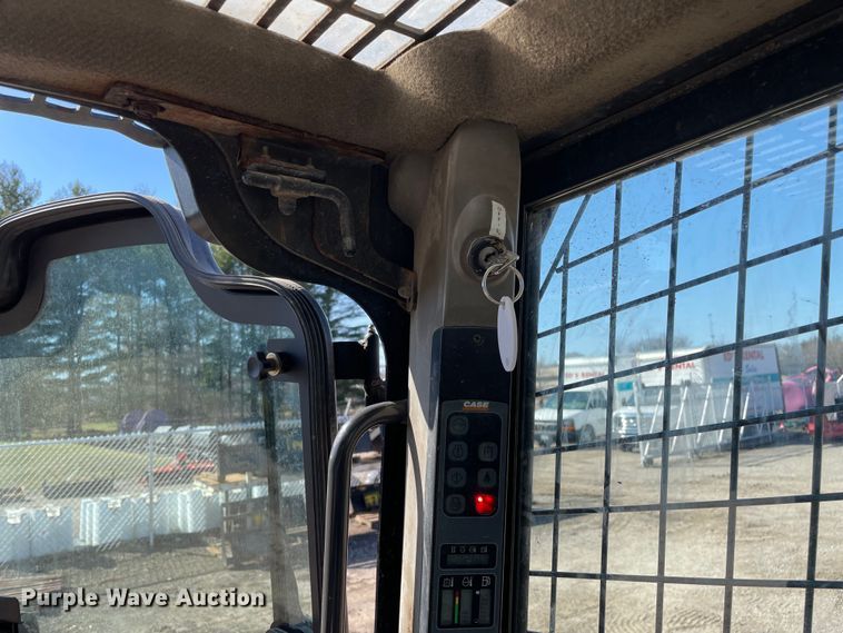 image for item LW9016 2011 Case SV185 skid steer loader