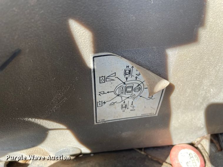 image for item LW9016 2011 Case SV185 skid steer loader