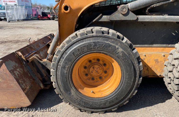 image for item LW9016 2011 Case SV185 skid steer loader