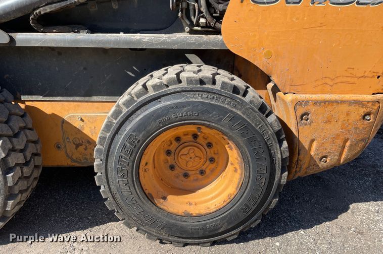 image for item LW9016 2011 Case SV185 skid steer loader