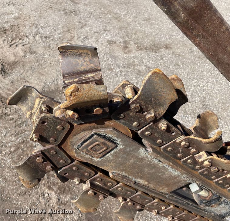 image for item LW9017 2015 Ditch Witch  RT16 trencher