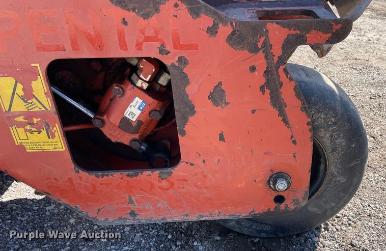 image for item LW9017 2015 Ditch Witch  RT16 trencher