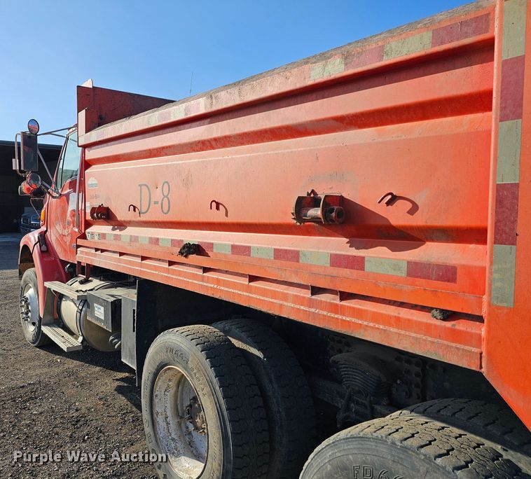 image for item MA9281 2006 Sterling  L7500 dump truck