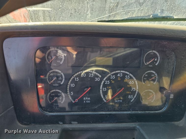 image for item MA9281 2006 Sterling  L7500 dump truck