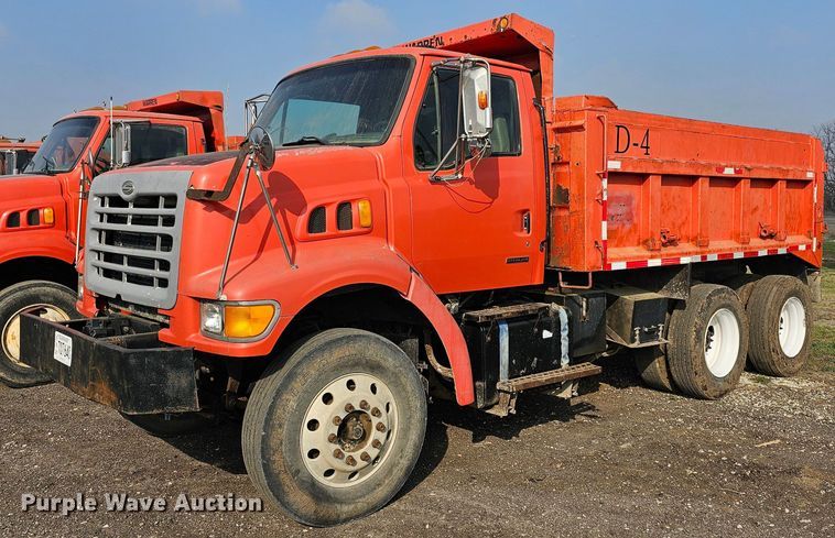 image for item MA9282 2001 Sterling L7500 dump truck
