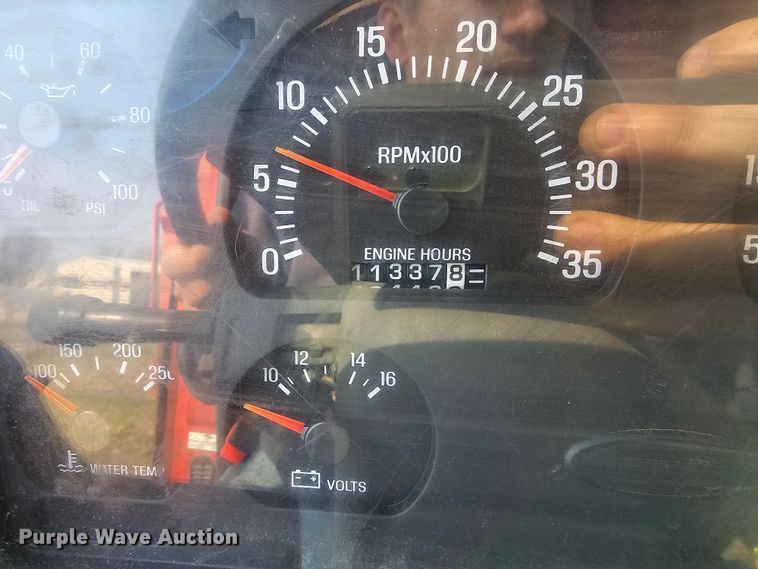 image for item MA9282 2001 Sterling L7500 dump truck