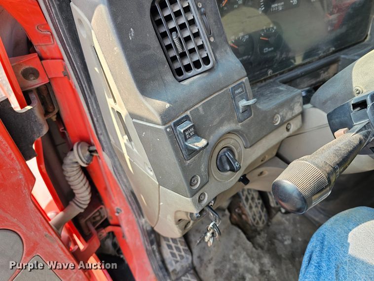 image for item MA9282 2001 Sterling L7500 dump truck