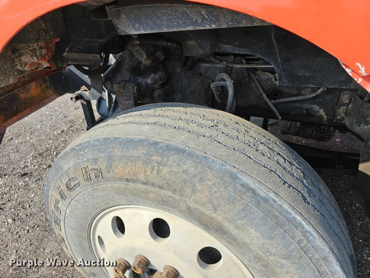 image for item MA9282 2001 Sterling L7500 dump truck