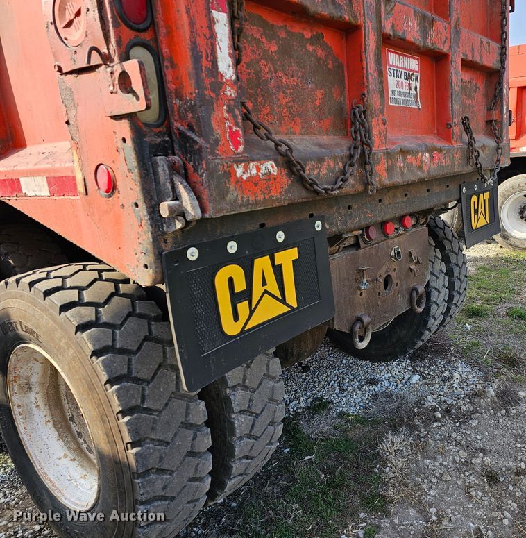 image for item MA9283 2001 Sterling L7500 dump truck