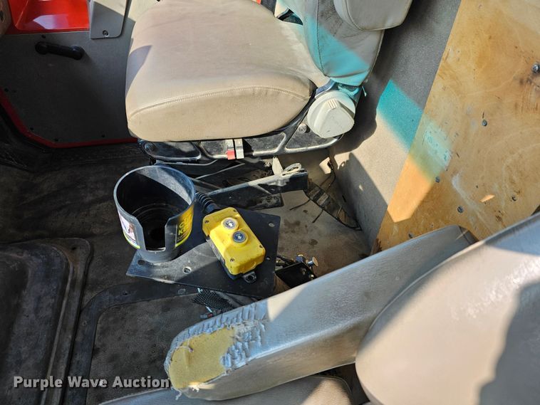 image for item MA9283 2001 Sterling L7500 dump truck