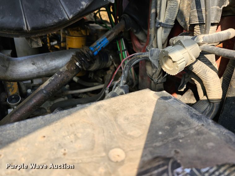 image for item MA9283 2001 Sterling L7500 dump truck