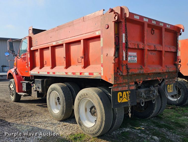 image for item MA9284 2003 Sterling  L7500 dump truck