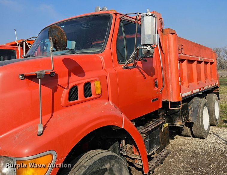 image for item MA9284 2003 Sterling  L7500 dump truck