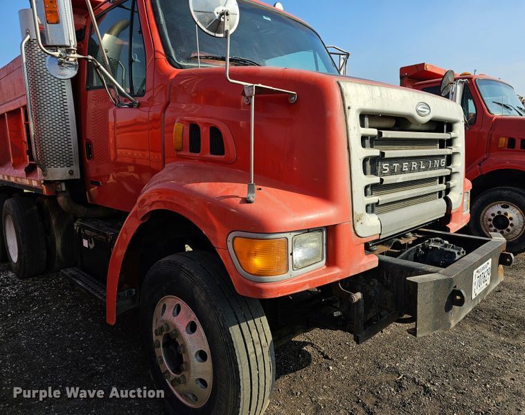 image for item MA9284 2003 Sterling  L7500 dump truck