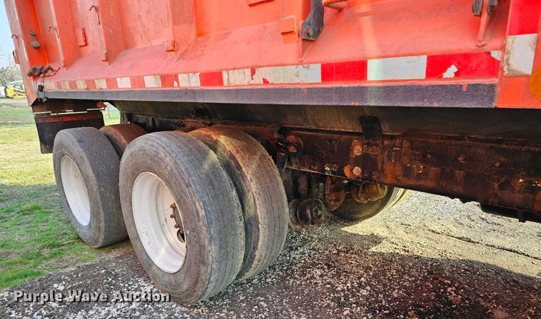 image for item MA9284 2003 Sterling  L7500 dump truck