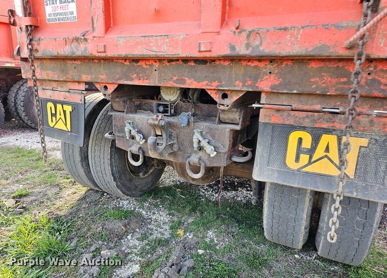 image for item MA9284 2003 Sterling  L7500 dump truck