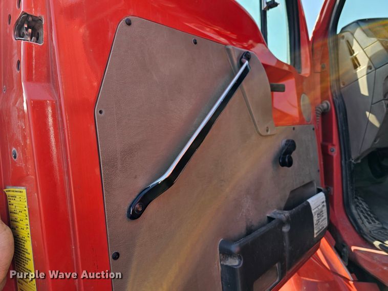 image for item MA9284 2003 Sterling  L7500 dump truck