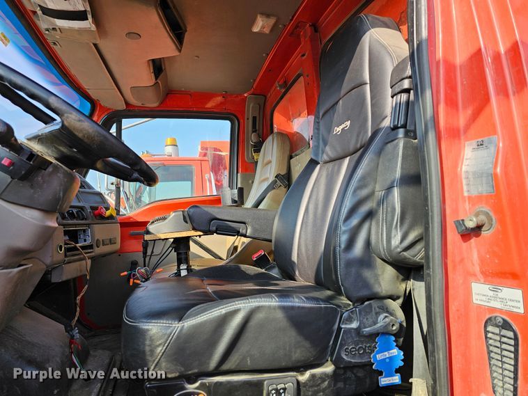 image for item MA9284 2003 Sterling  L7500 dump truck