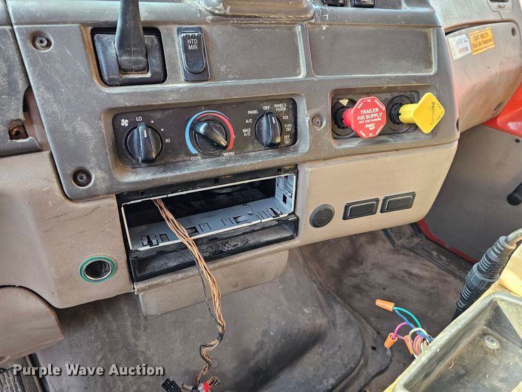 image for item MA9284 2003 Sterling  L7500 dump truck