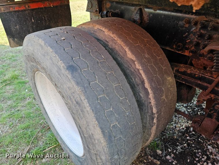 image for item MA9284 2003 Sterling  L7500 dump truck