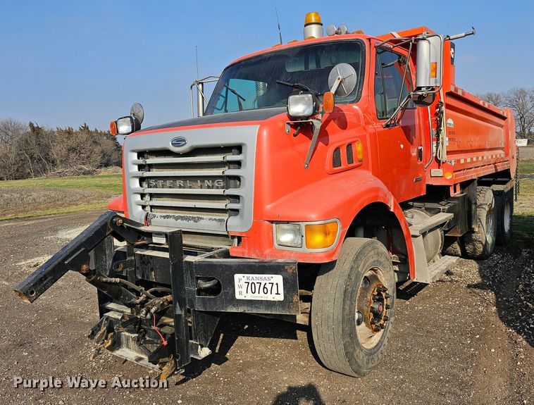 image for item MA9285 2006 Sterling L7500 dump truck